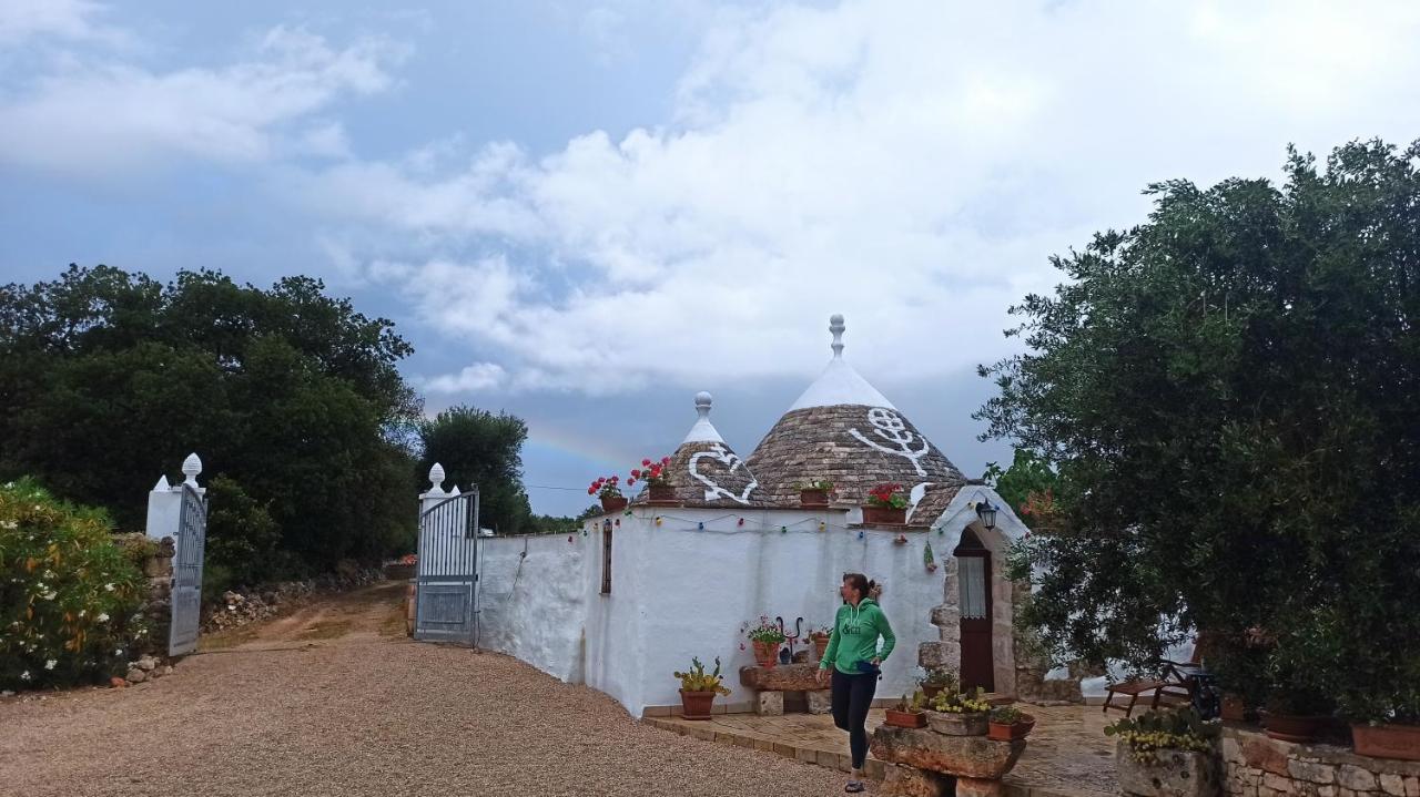 Piccolo Trullo Ostunese Le Jardin de Sophie' Ostuni Esterno foto