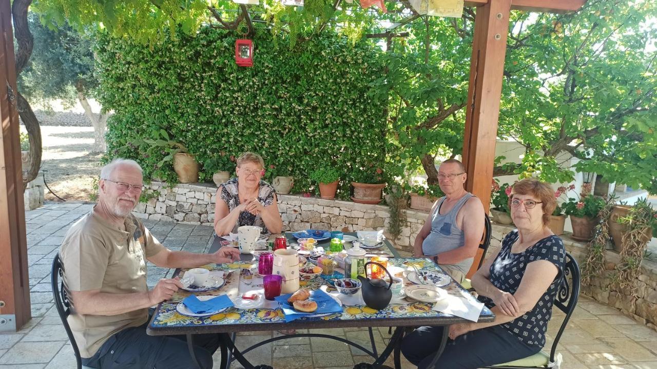 Piccolo Trullo Ostunese Le Jardin de Sophie' Ostuni Esterno foto