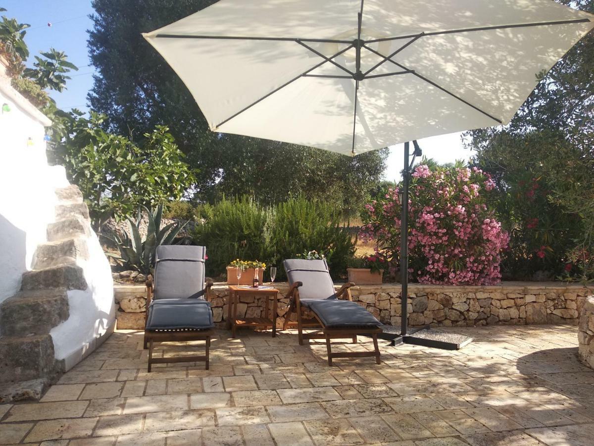 Piccolo Trullo Ostunese Le Jardin de Sophie' Ostuni Esterno foto